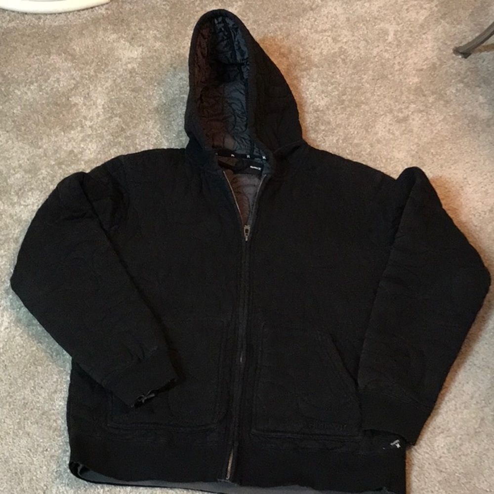 Preowned Hurley black quilted jacket w hood - Large
